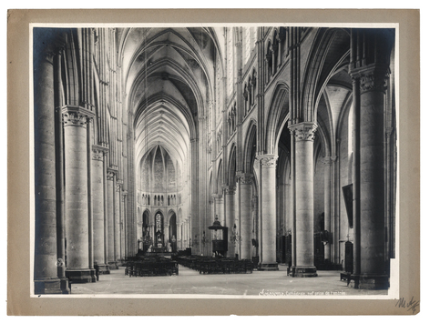 Vorschaubild Soissons: Kathedrale, Inneres nach Osten.  Foto von Séraphin-Médéric Mieusement